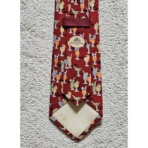 Tommy Bahama Mens Silk Cocktail Drink Print Necktie Burgundy